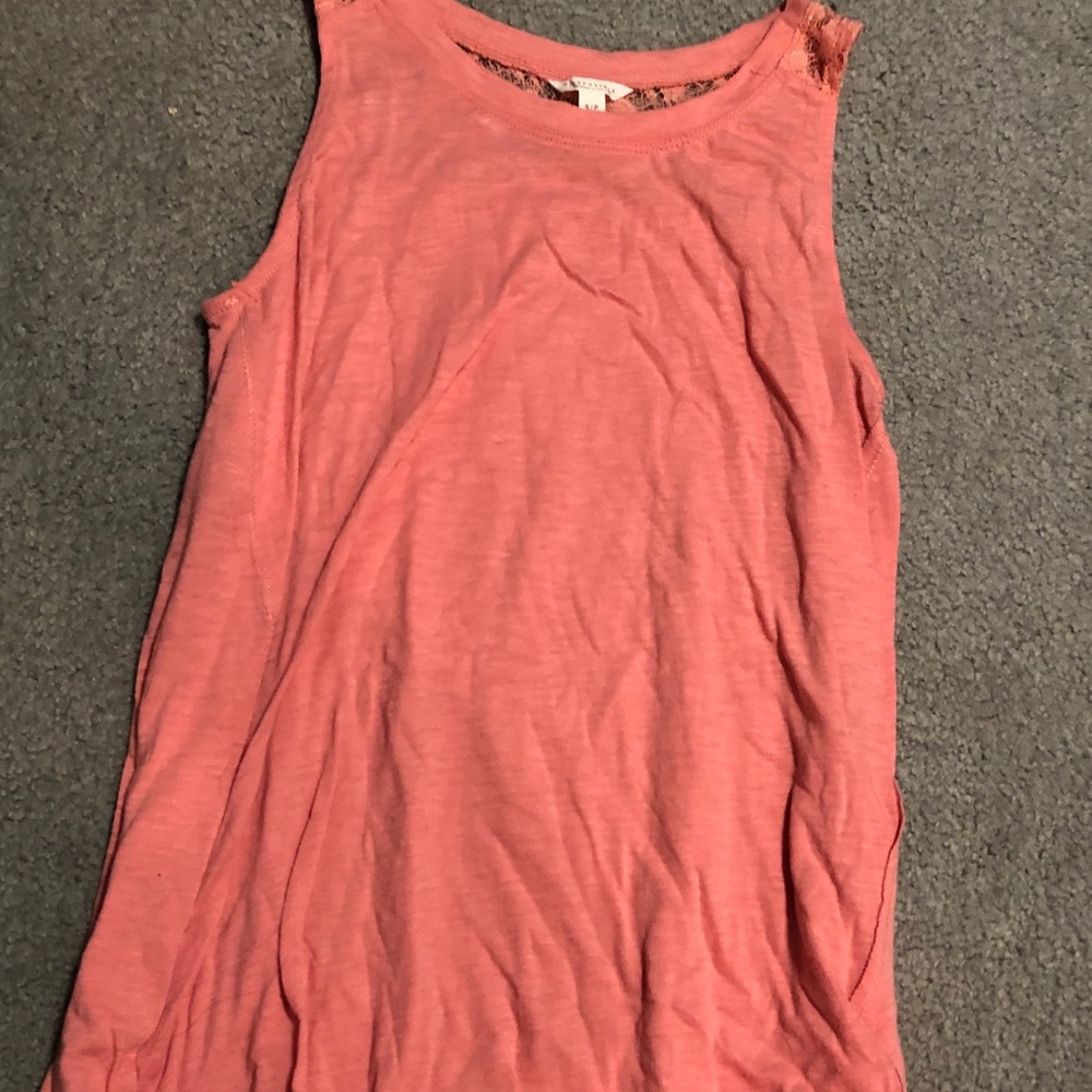 Hollister tank